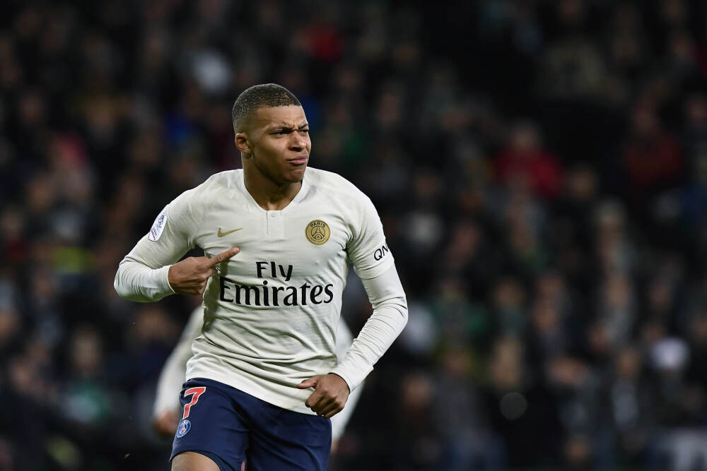 美媒体人:开拓者想进季后赛得有个控卫 GM克罗宁这方面没有作为